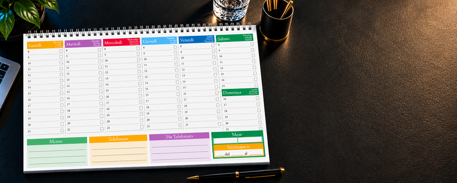 Memo e chiamate · A4 — vista del planner sulla scrivania